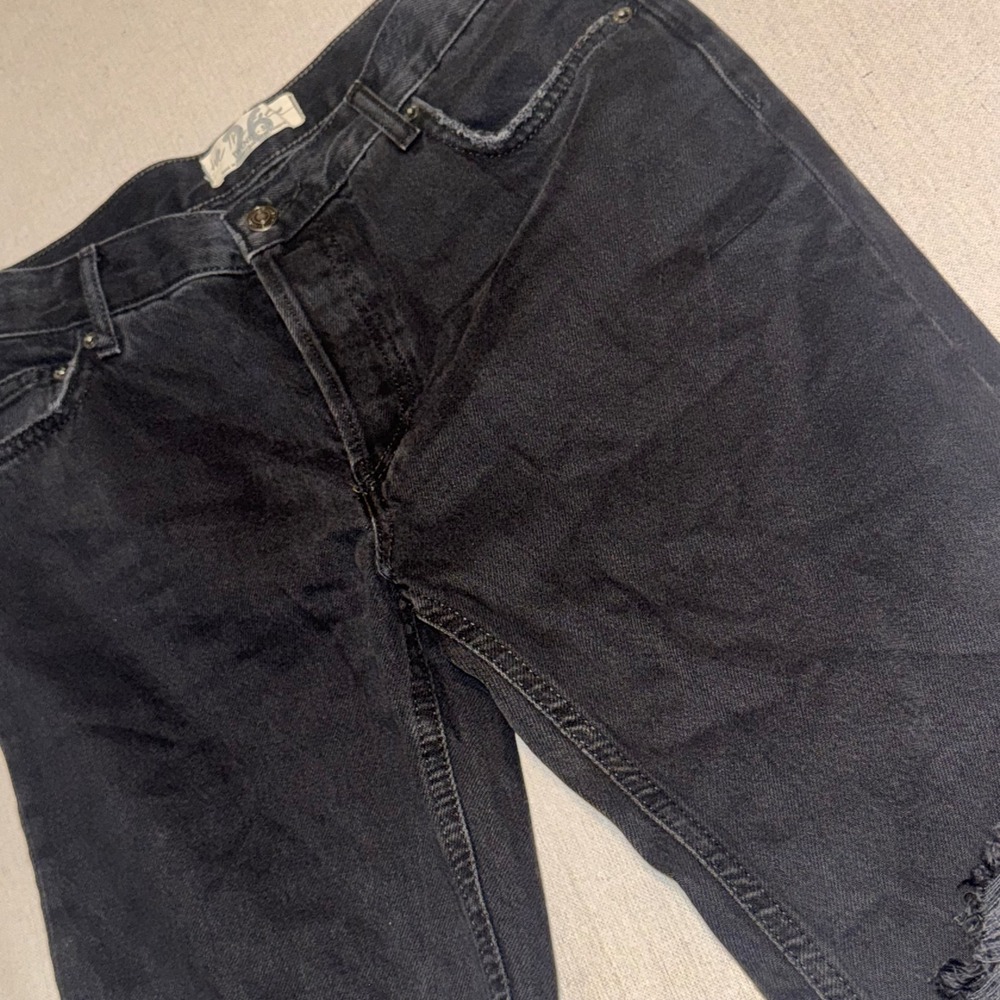 Free People We The Free Distressed Black Straight Leg Jeans Size 26 Button Fly